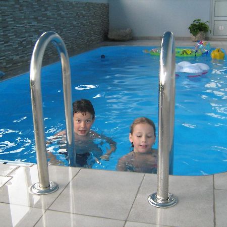 מאקרסקה Apartmani Dorotea מראה חיצוני תמונה