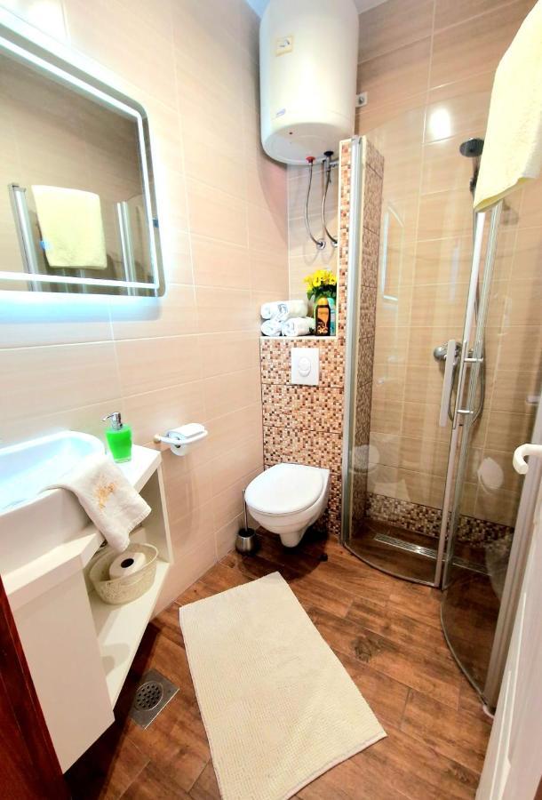 מאקרסקה Apartmani Dorotea מראה חיצוני תמונה