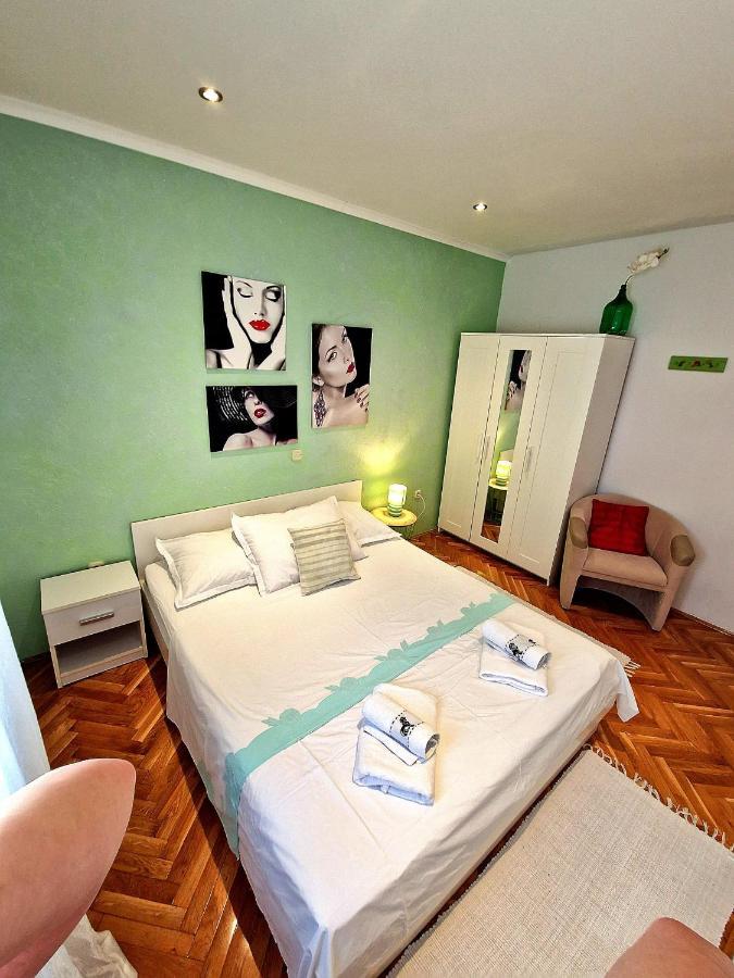 מאקרסקה Apartmani Dorotea מראה חיצוני תמונה